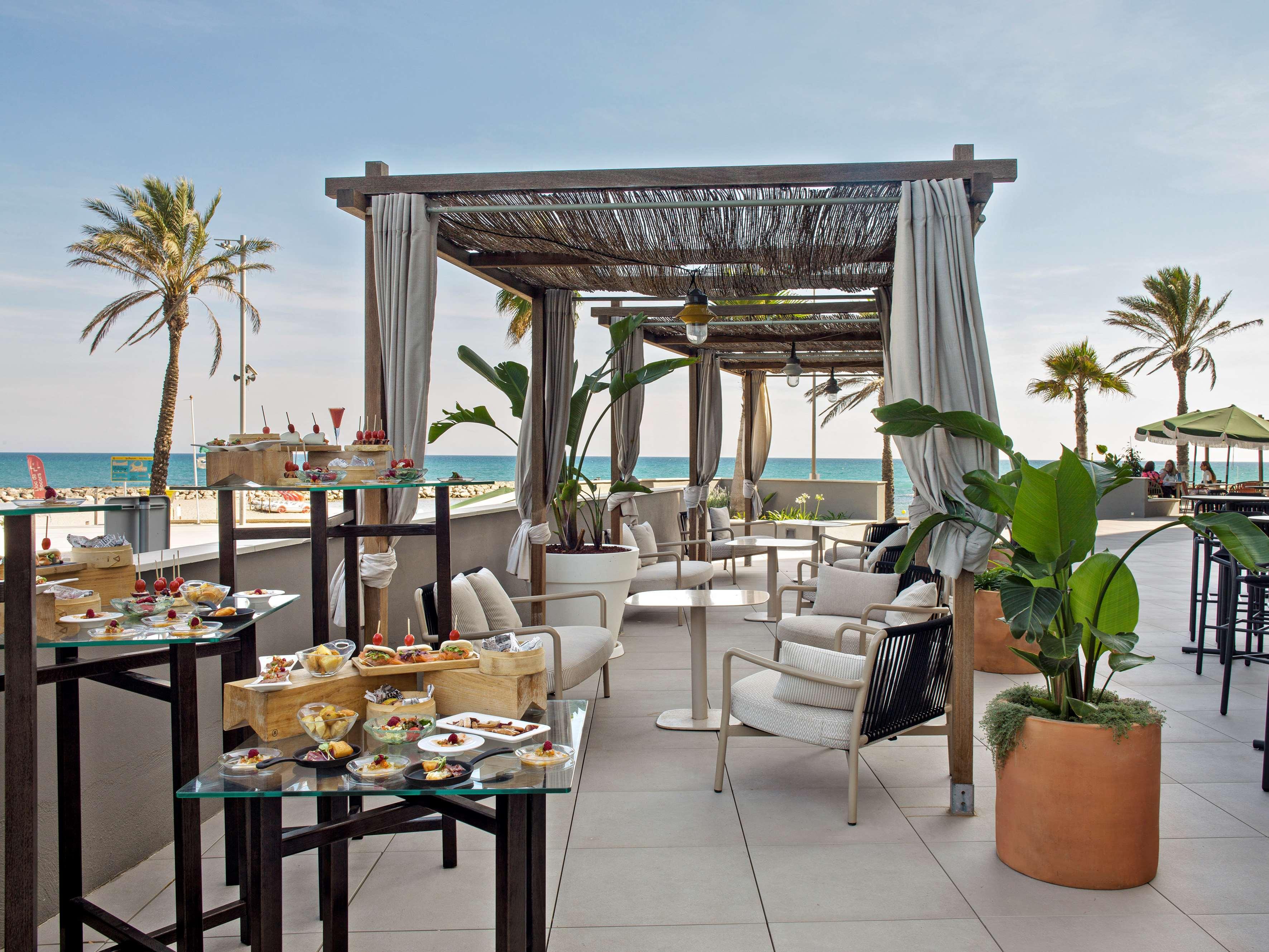 Me Sitges Terramar Exterior foto The Beach at The Westin