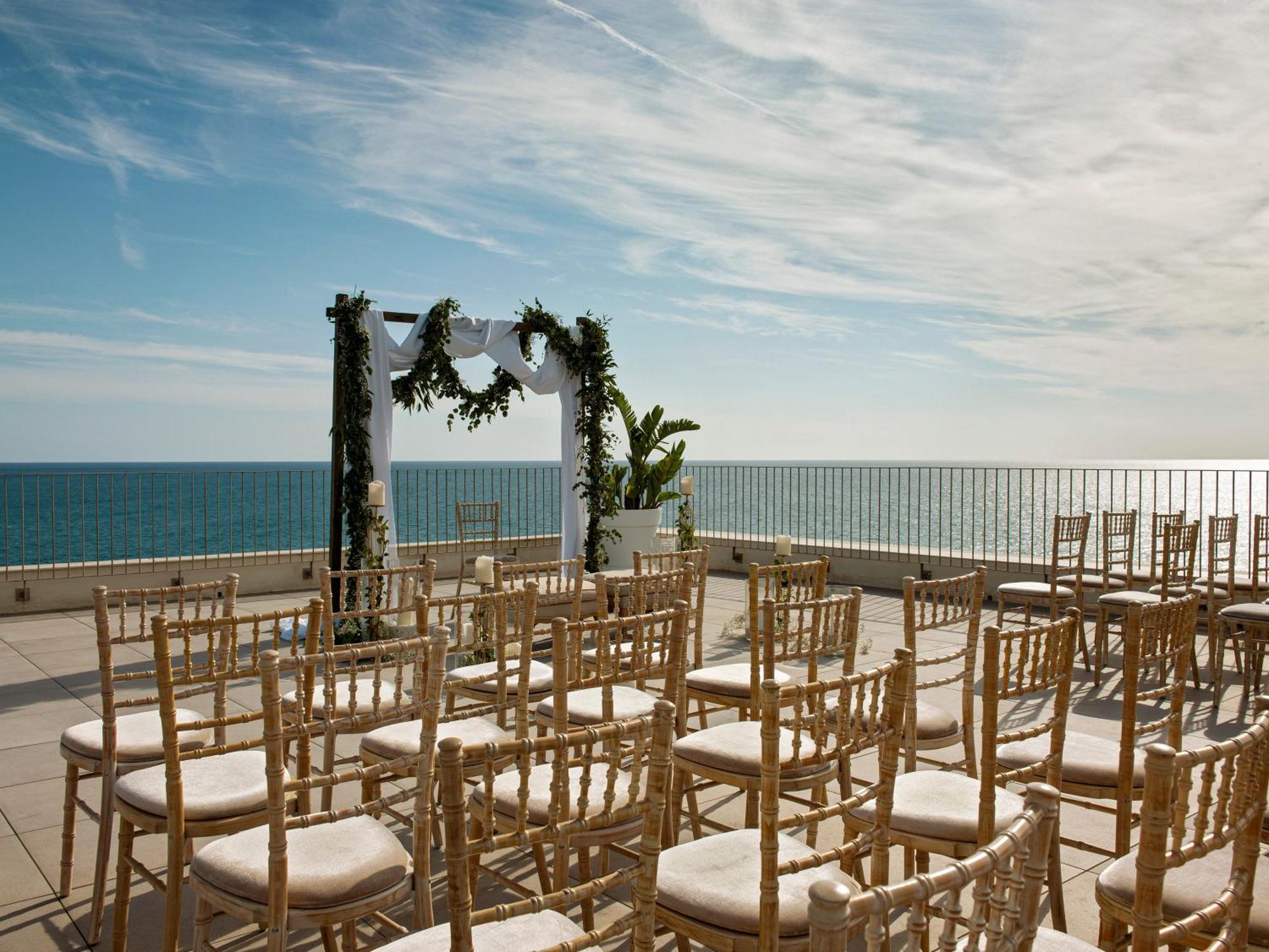 Me Sitges Terramar Exterior foto The rooftop at the Beverly Hills Hotel